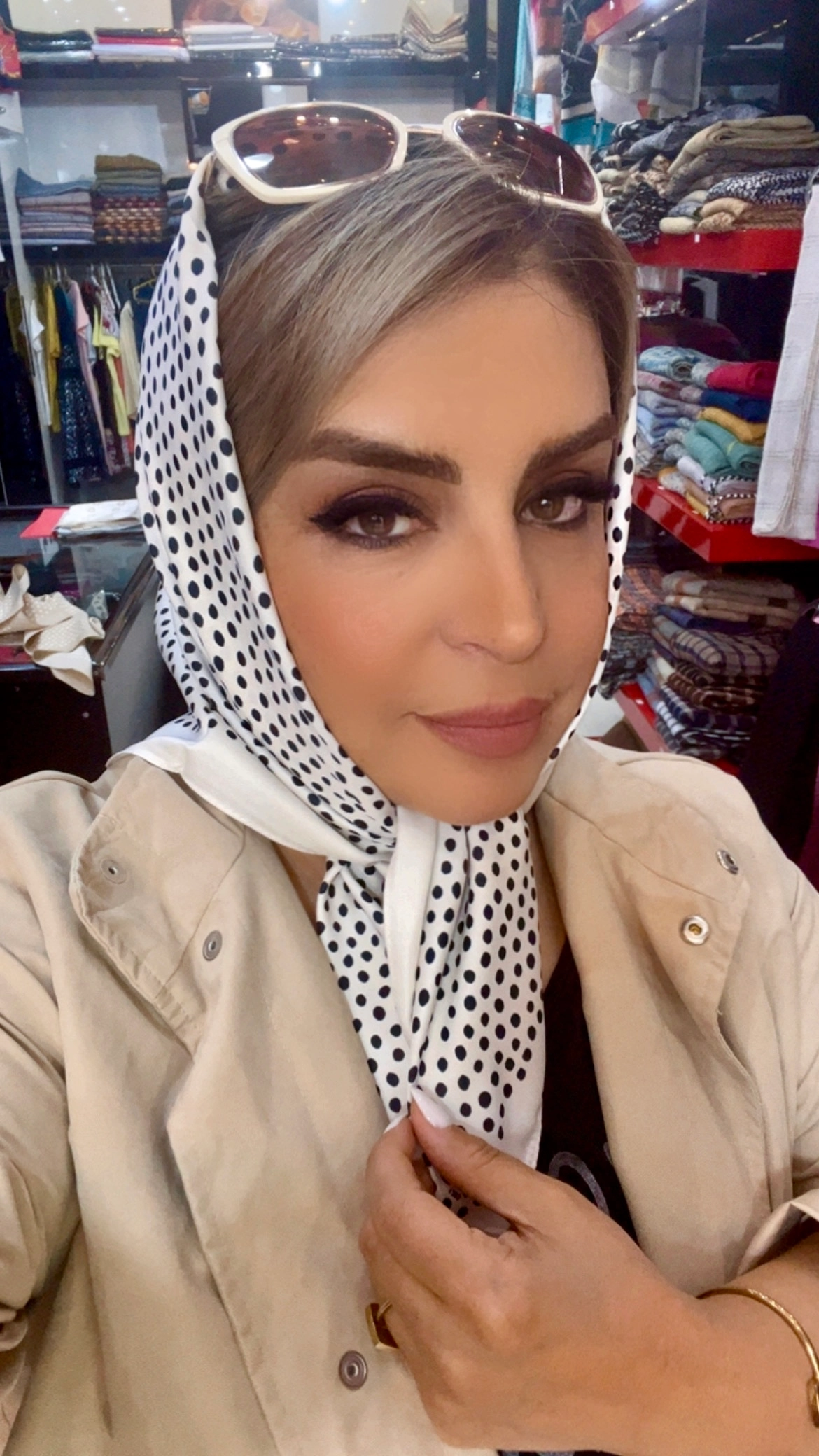 مینی اسکارف سفید مشکی