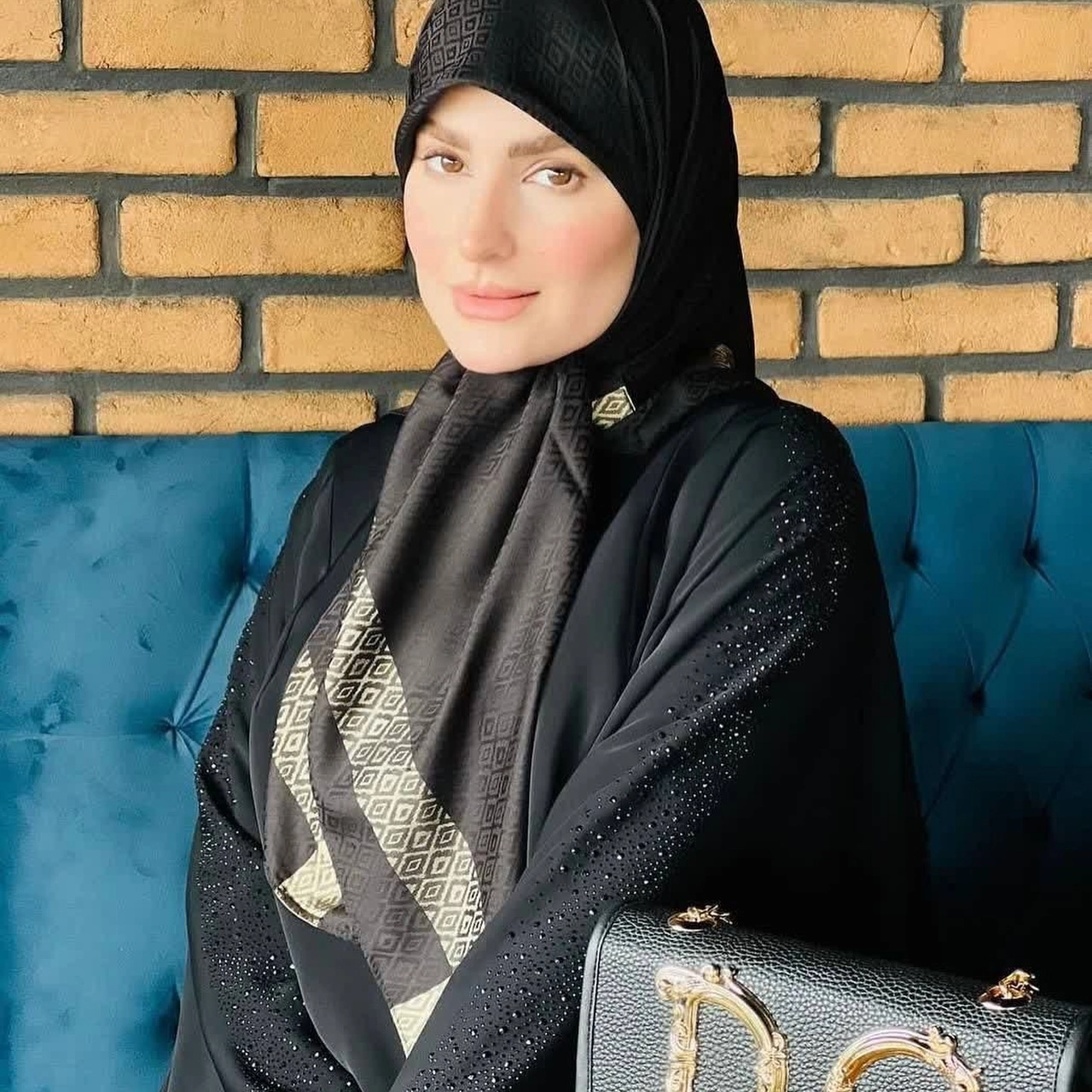 روسری طلاکوب دورحاشیه ترک