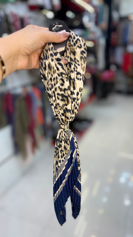 مینی اسکارف گردنی