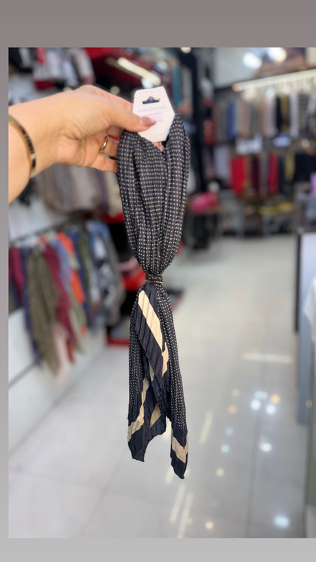 مینی اسکارف گردنی